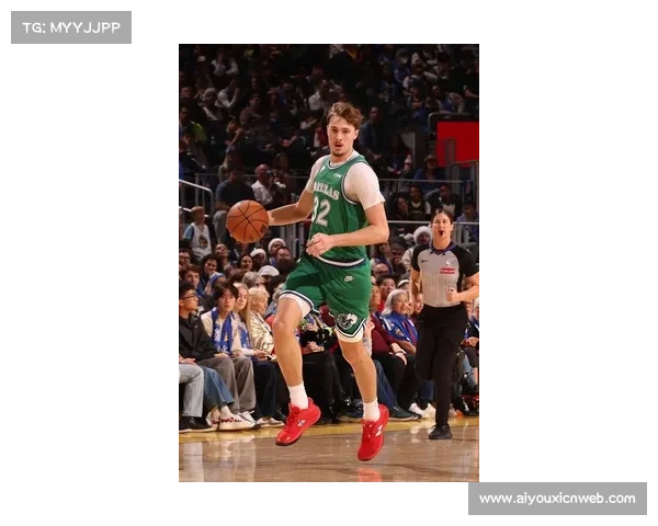 弗拉格年终大战首秀27分6板5助，历史第二年轻仅次于詹姆斯